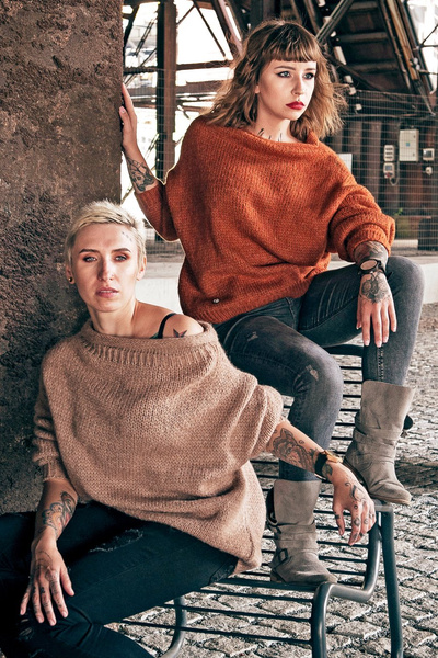 Sweter krótki UNDERWORLD beżowy