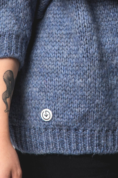 Sweter krótki UNDERWORLD błękitny